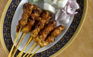 Satay Ayam (4 cucuk)
