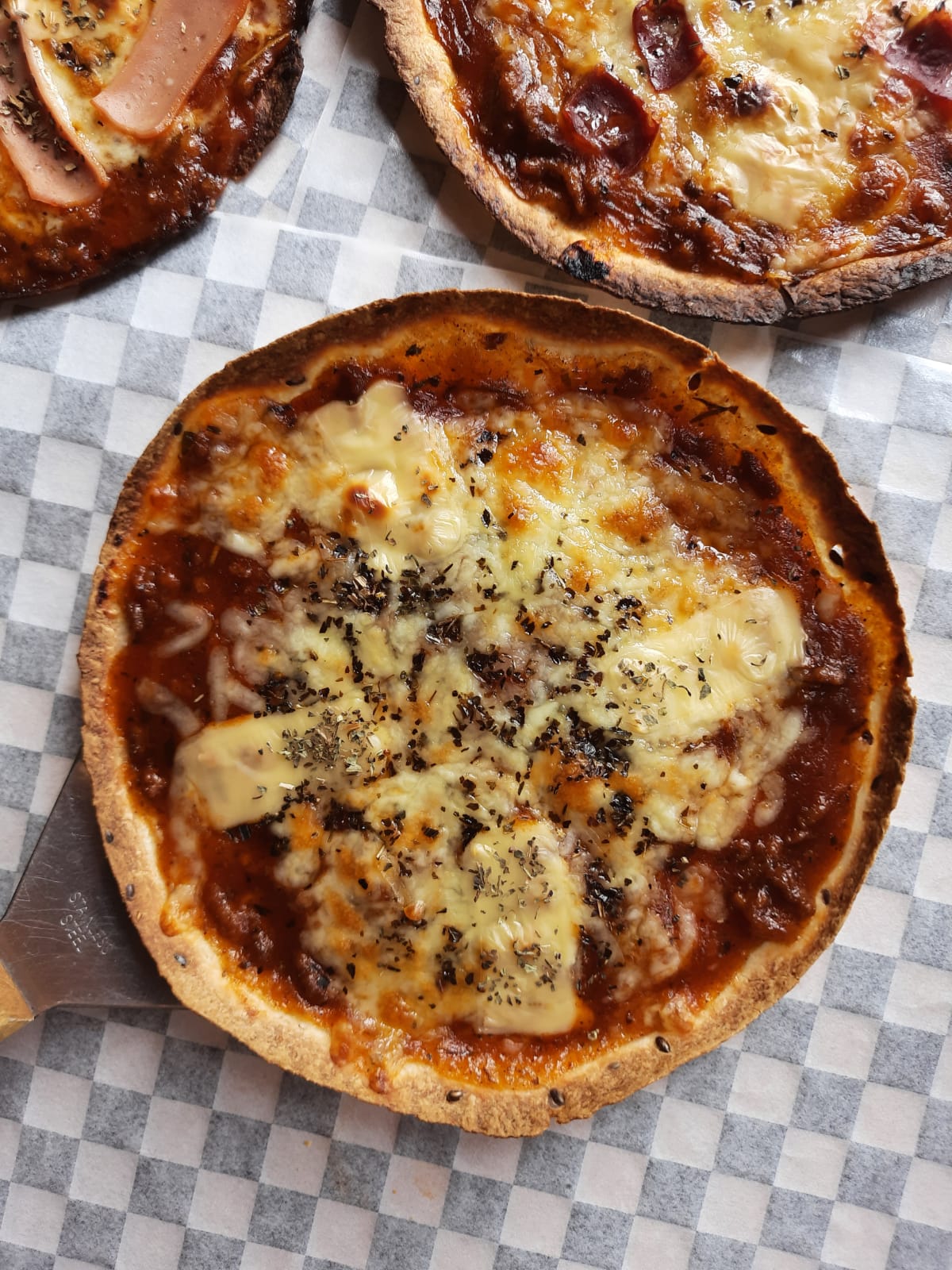 Macam-Pizza Classic cheese