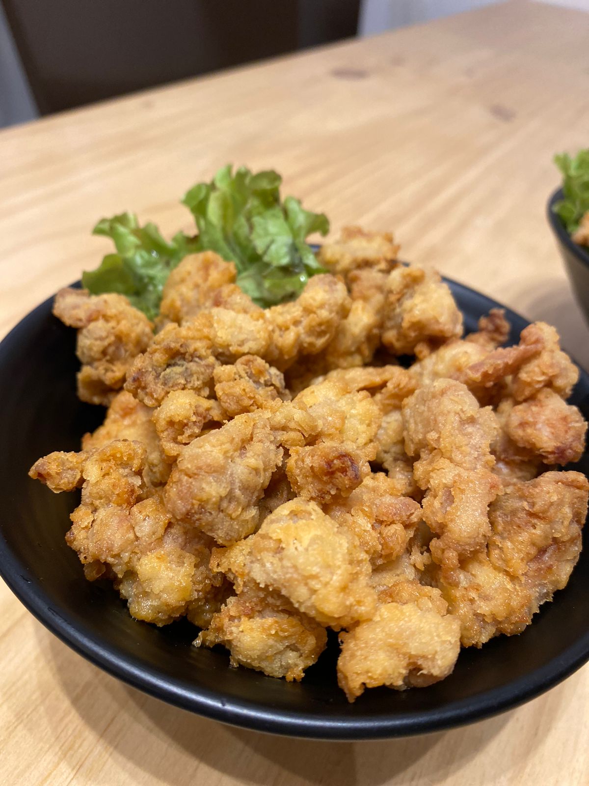 Popcorn chicken with dip