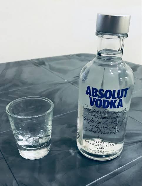 ABSOLUTE VODKA 